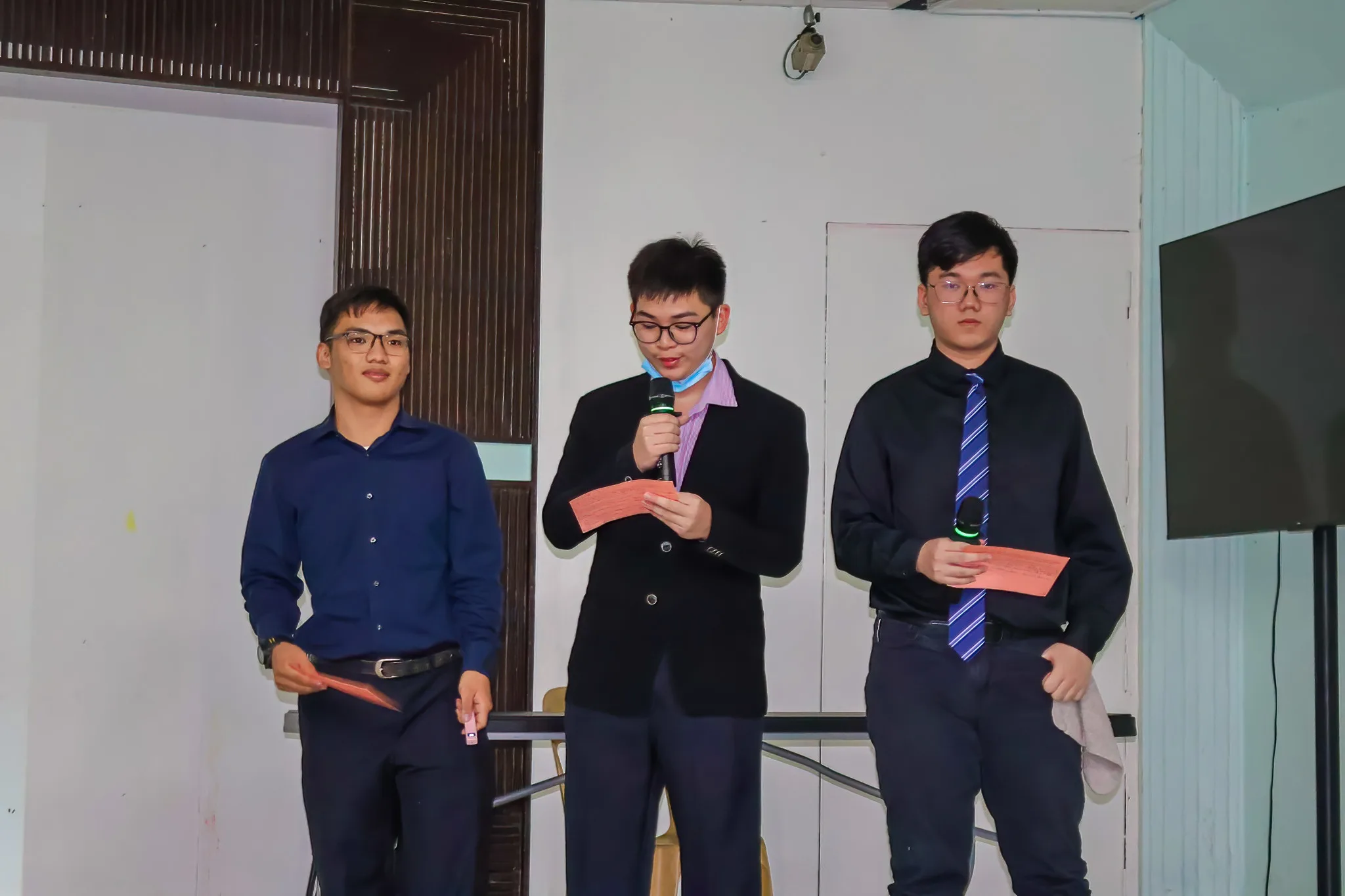 Grade 12 Students Present Research at School Research Forum 2026 additional image 1